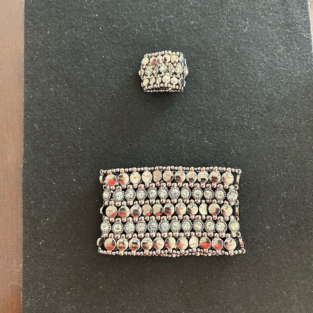 Silver and Black Beaded Jewelry Set in Box